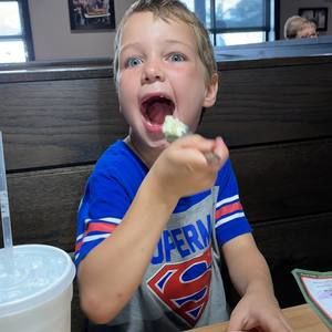 Meet your Posher, Crystal